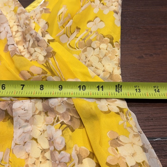 Trina Turk floral lined Dress in a beautiful yellow/ Tan printed fabric. - Picture 8 of 10